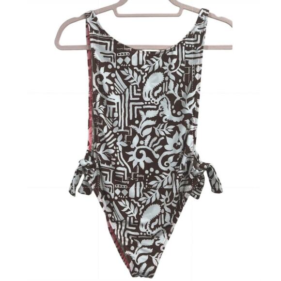 New Free People free-est The Pamela Printed One-Piece Swimsuit $178 SMALL - Picture 6 of 8